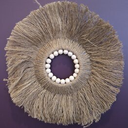 Decoratie krans met schelpen of kralen